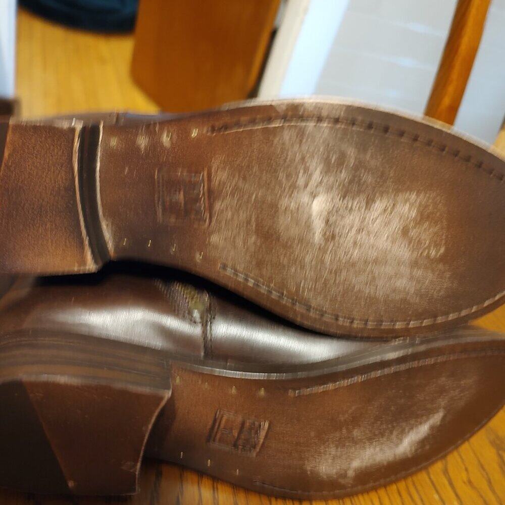 FRYE Melissa Button Short Boots Size 6 EUC - Picture 6 of 7